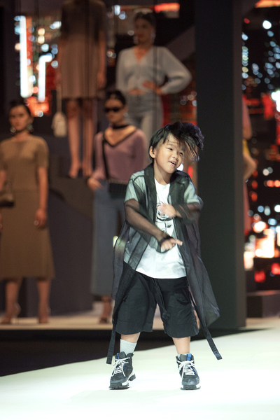 fashion-show 111SIXDO photo KIENGCANTEAM.jpg